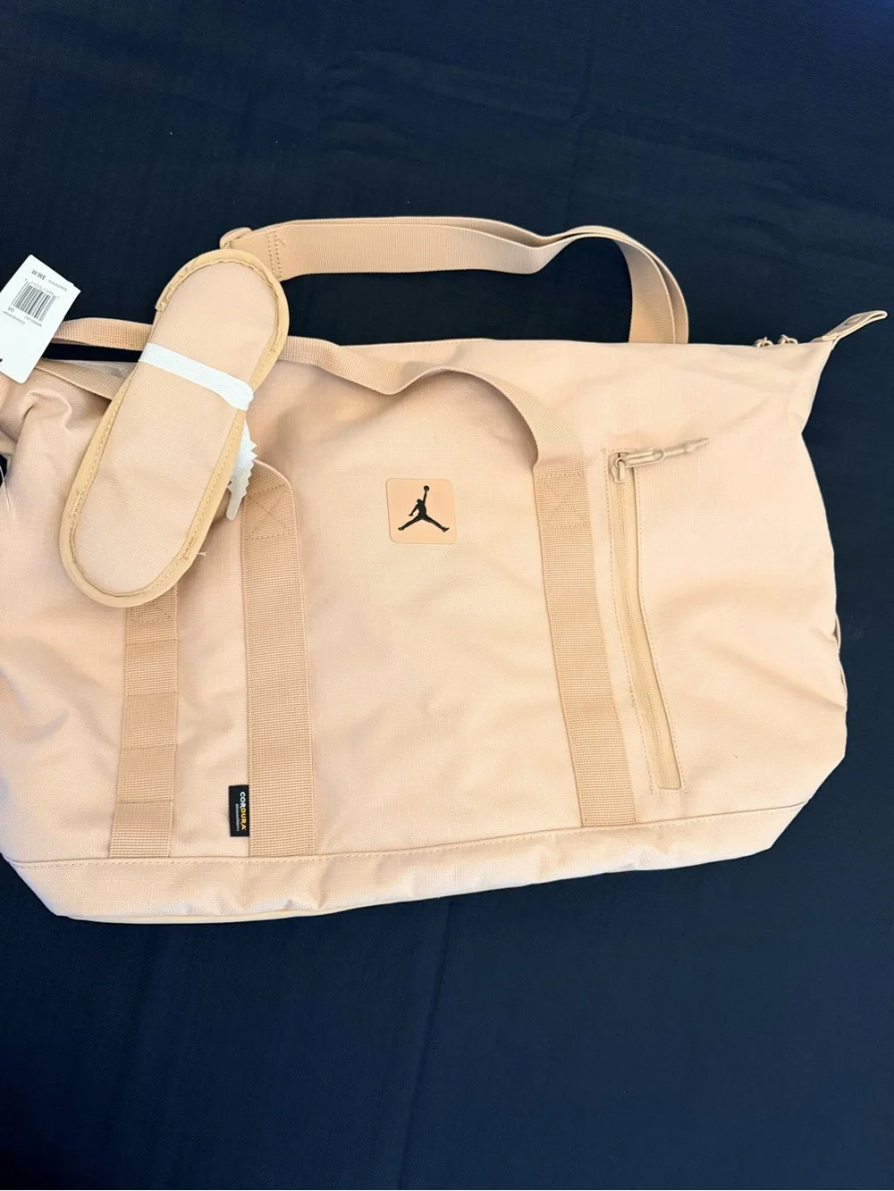 Jordan Duffel Bag with Removable Shoulder Strap Large